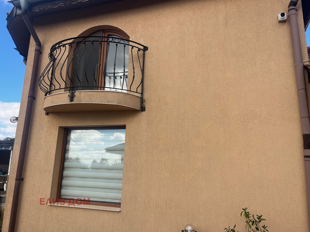 Продава КЪЩА, гр. Варна, м-т Горна Трака, снимка 16 - Къщи - 56018843