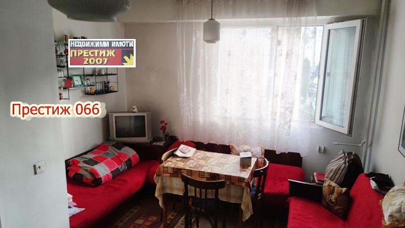 Продава 2-СТАЕН, гр. Шумен, Боян Българанов 1, снимка 2 - Aпартаменти - 43952653