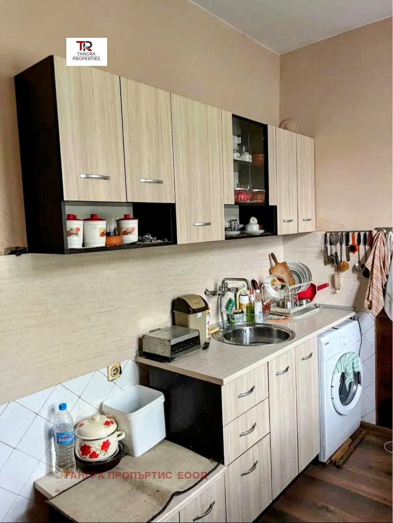 Продава  3-стаен град Перник , Мошино , 121 кв.м | 61705176