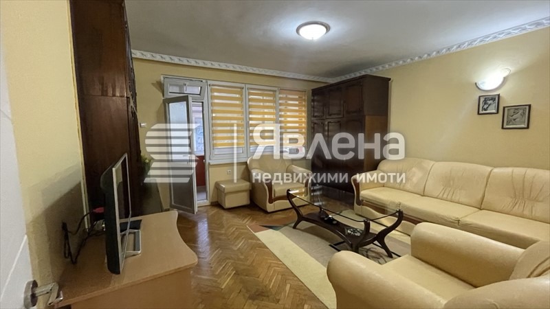 Myytävänä  2 makuuhuonetta Varna , Tsentralna pošta , 130 neliömetriä | 30167096 - kuva [2]
