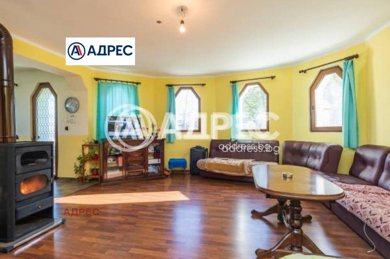 Продава КЪЩА, с. Кичево, област Варна, снимка 3 - Къщи - 50205616