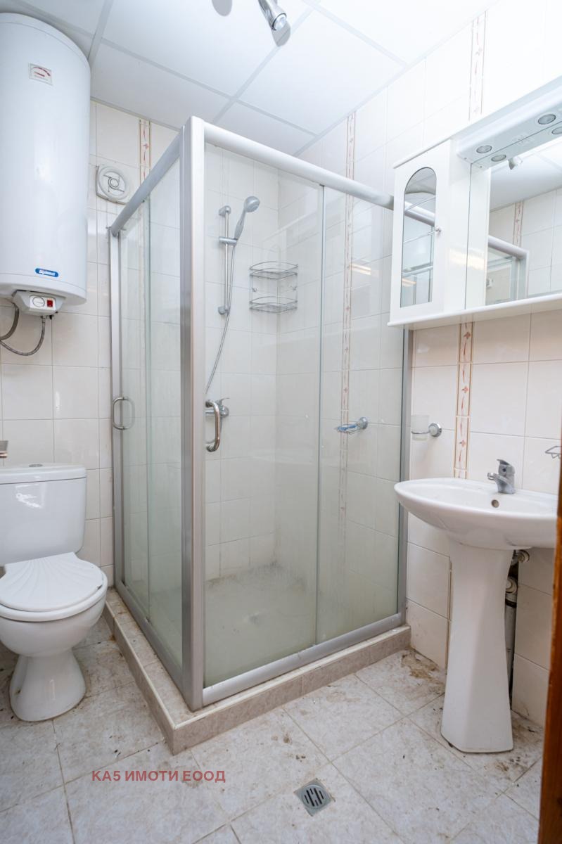 Продава КЪЩА, с. Горни Окол, област София област, снимка 3 - Къщи - 53703605