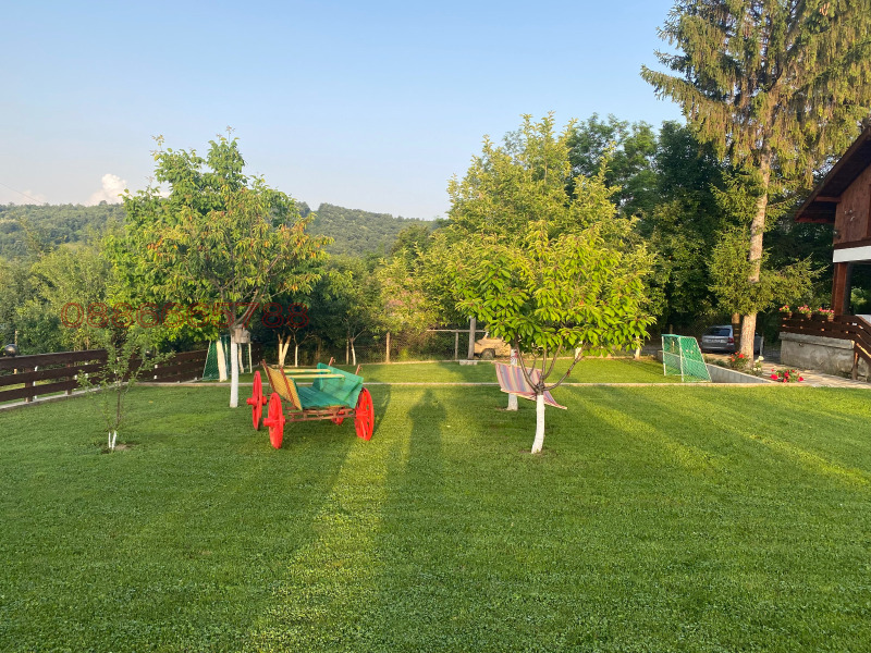 Продава ВИЛА, гр. Дряново, област Габрово, снимка 2 - Вили - 52780818