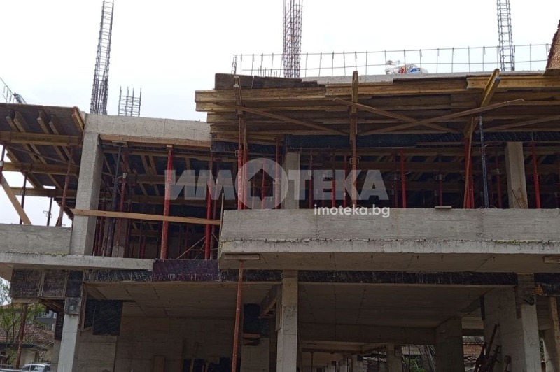 Eladó  Üzlet Varna , Asparuhovo , 96 négyzetméter | 55166789