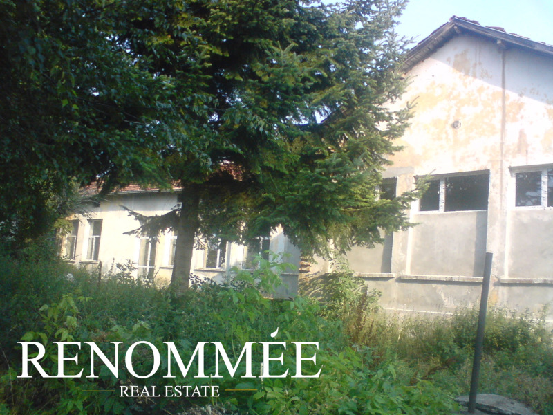 Продава БИЗНЕС ИМОТ, с. Вакарел, област София област