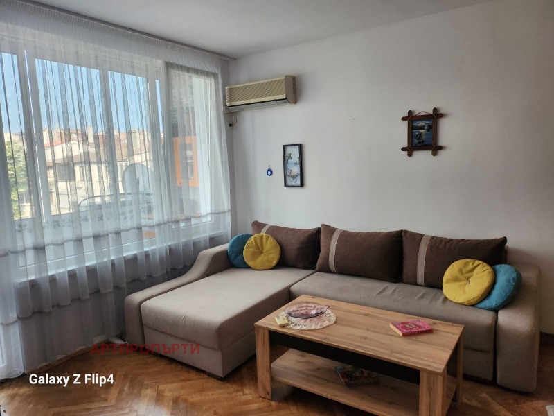 Продава  2-стаен град Бургас , Възраждане , 55 кв.м | 22008082 - изображение [2]