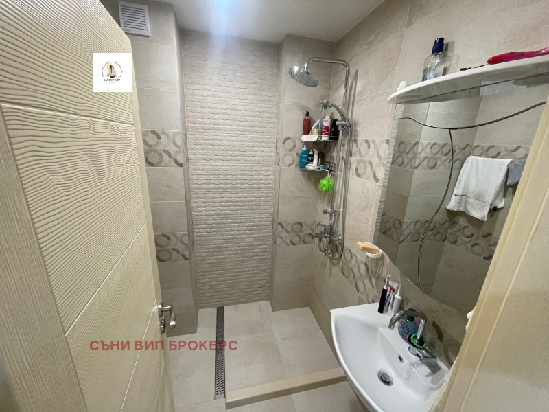 Продава  3-стаен град Плевен , Широк център , 77 кв.м | 93626619 - изображение [15]