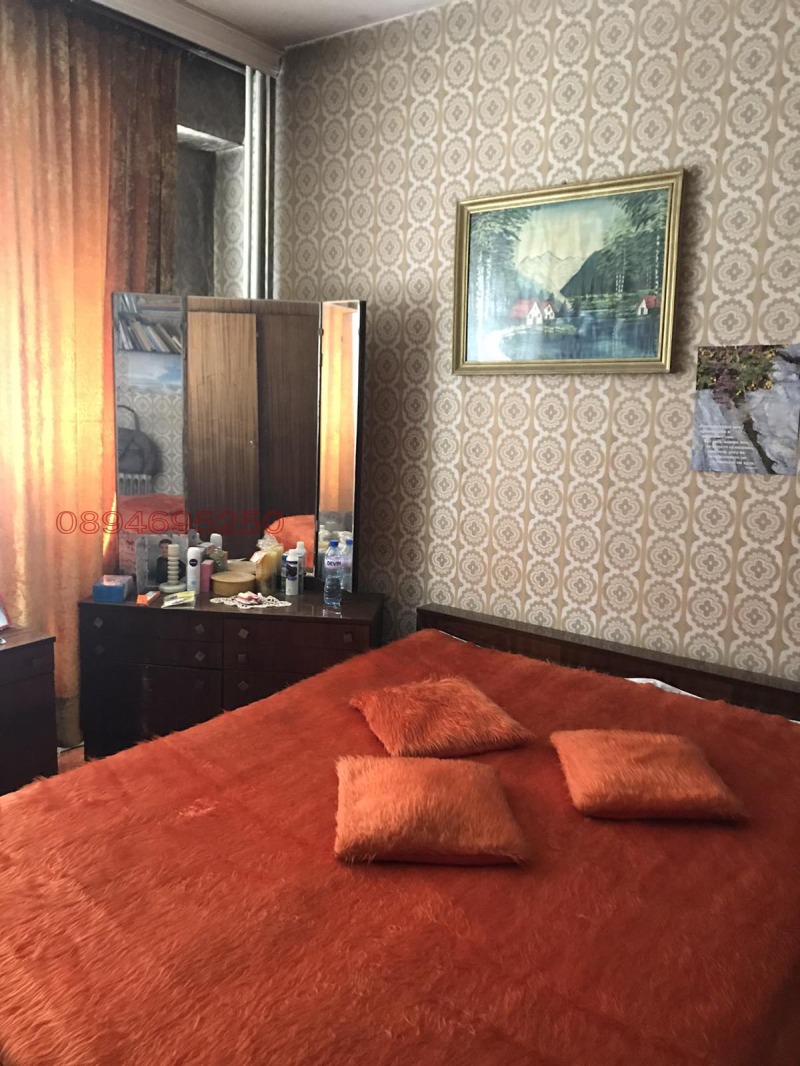 Продава 3-СТАЕН, гр. Плевен, Сторгозия, снимка 2 - Апартаменти - 53513832