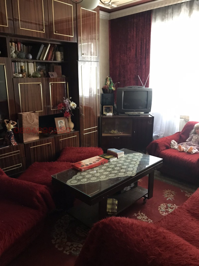 Продава 3-СТАЕН, гр. Плевен, Сторгозия