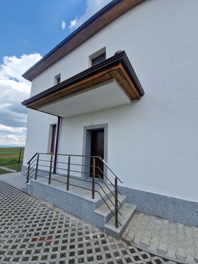 Til salg  Hus Sofia , Ivanyane , 235 kvm | 48403208 - billede [8]