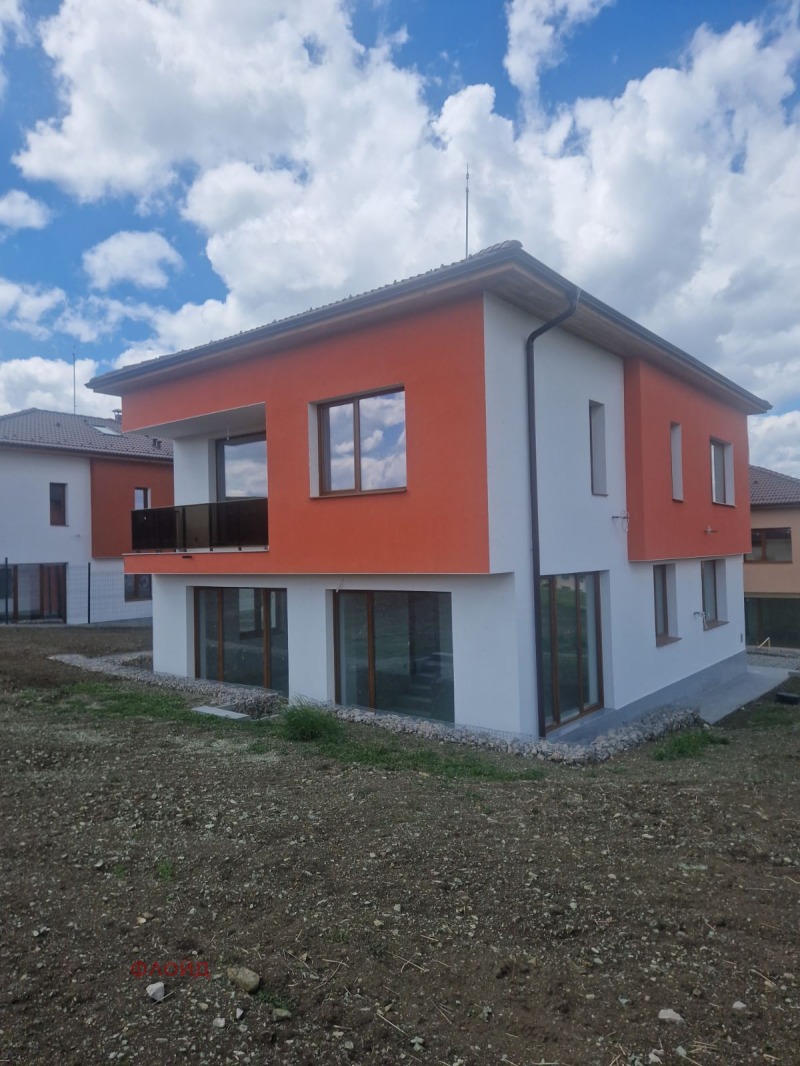 Til salg  Hus Sofia , Ivanyane , 235 kvm | 48403208 - billede [5]