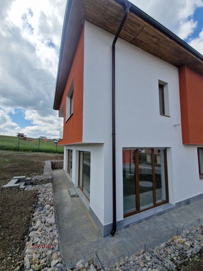 Til salg  Hus Sofia , Ivanyane , 235 kvm | 48403208 - billede [7]