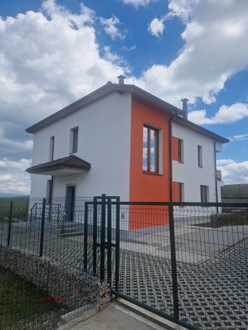 Til salg  Hus Sofia , Ivanyane , 235 kvm | 48403208 - billede [6]