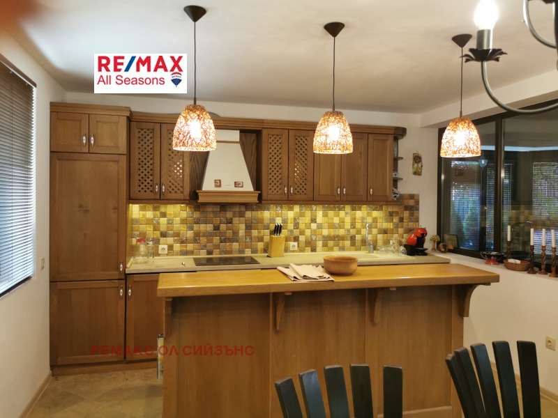 Продава  Къща област Благоевград , гр. Банско , 246 кв.м | 27997084 - изображение [6]