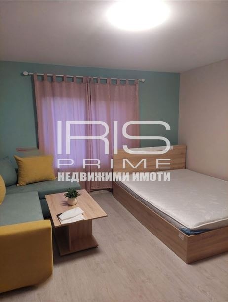 Продава КЪЩА, с. Ловец, област Шумен, снимка 5 - Къщи - 55693413