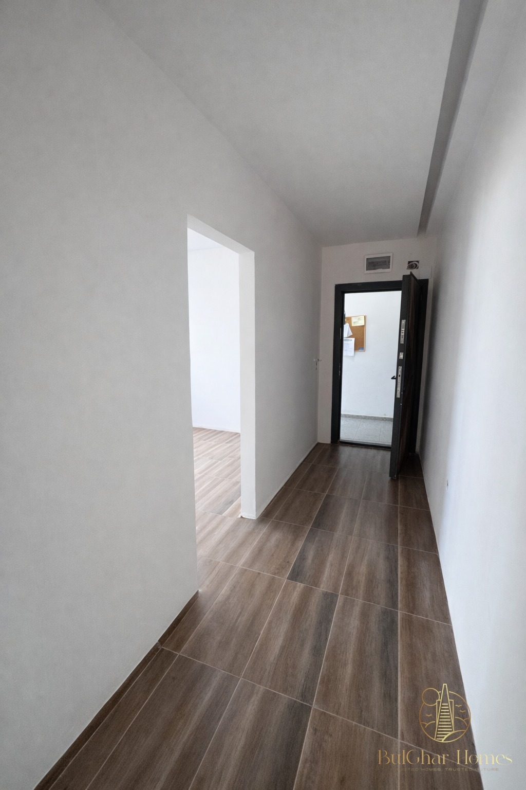 Продава 2-СТАЕН, гр. Варна, м-т Пчелина, снимка 2 - Апартаменти - 54007733