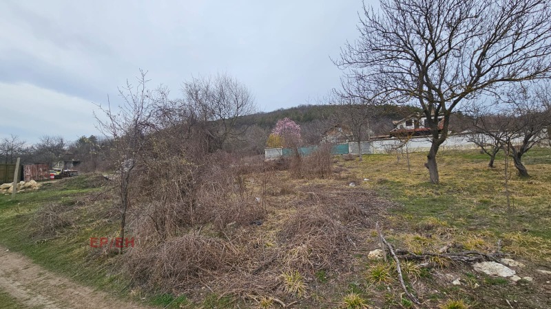 Продава ПАРЦЕЛ в град Шумен, м-т Под Манастира - 530 кв.м / 28 887.99 € » 56 500 лв., ЕР/ЕН
