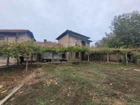 КЪЩА, 70 m2