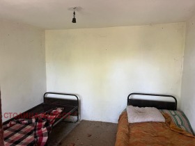 Vila Sredna kula, Ruse