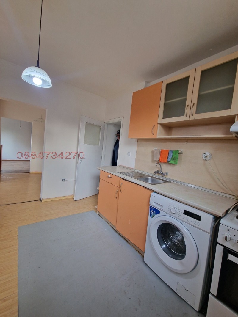 Продава 2-СТАЕН, гр. София, Люлин 3, снимка 13 - Апартаменти - 52637031