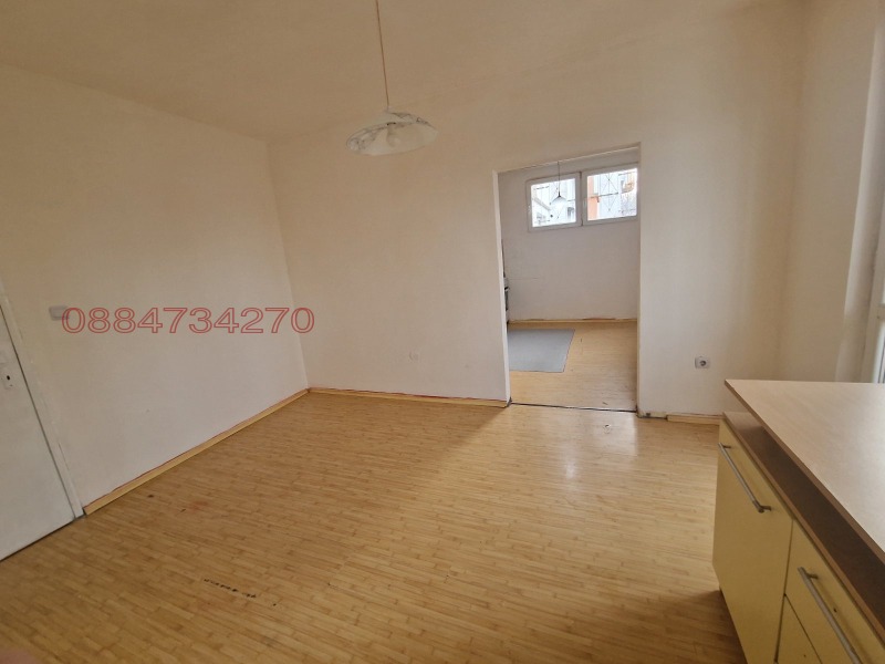 Продава 2-СТАЕН, гр. София, Люлин 3, снимка 2 - Апартаменти - 52637031