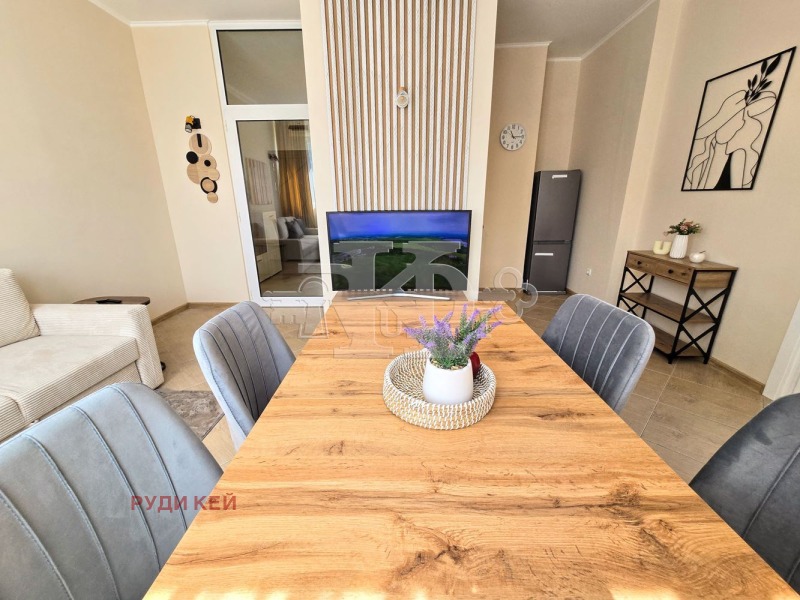 Продава 2-СТАЕН, гр. Варна, к.к. Чайка, снимка 2 - Апартаменти - 52812315