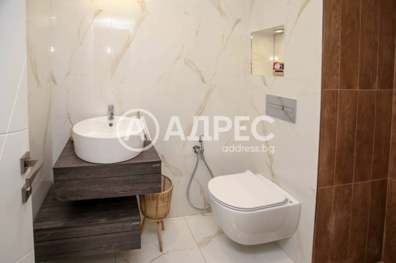 Продава МНОГОСТАЕН, гр. София, Център, снимка 5 - Апартаменти - 52504906