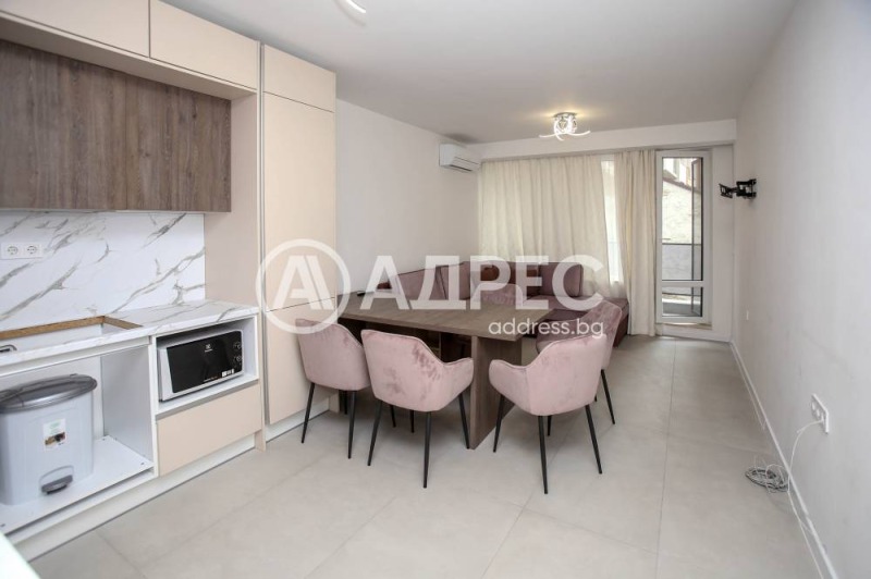 Продава МНОГОСТАЕН, гр. София, Център, снимка 8 - Апартаменти - 52504906