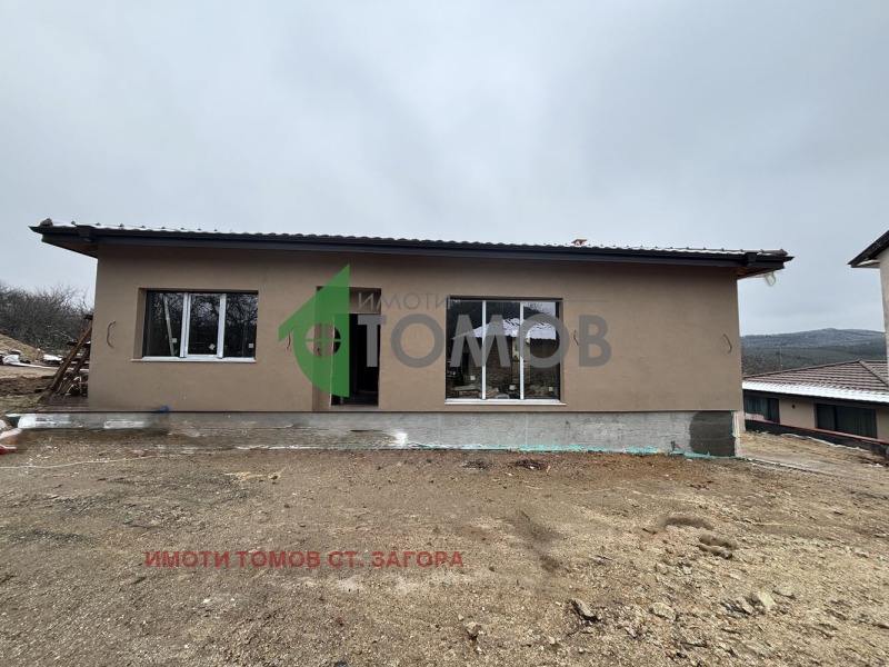 Продава КЪЩА, с. Остра могила, област Стара Загора