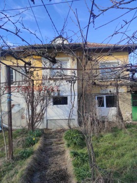 Hus Elhovo (Nikolaevo), region Stara Zagora 4