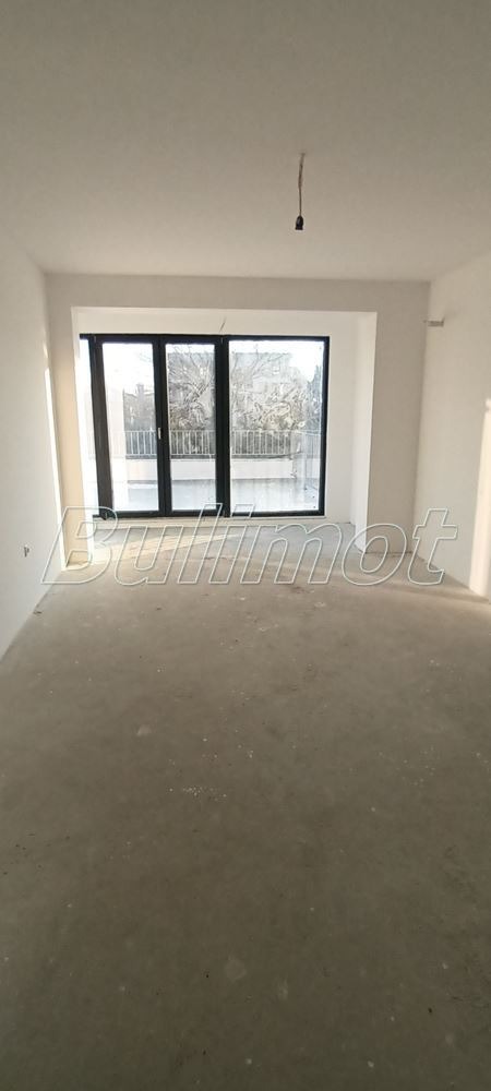 Продава 2-СТАЕН, гр. Варна, Бриз, снимка 2 - Апартаменти - 45742131