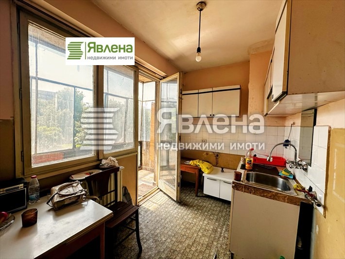 Продава  2-стаен град София , Света Троица , 56 кв.м | 71110058 - изображение [3]
