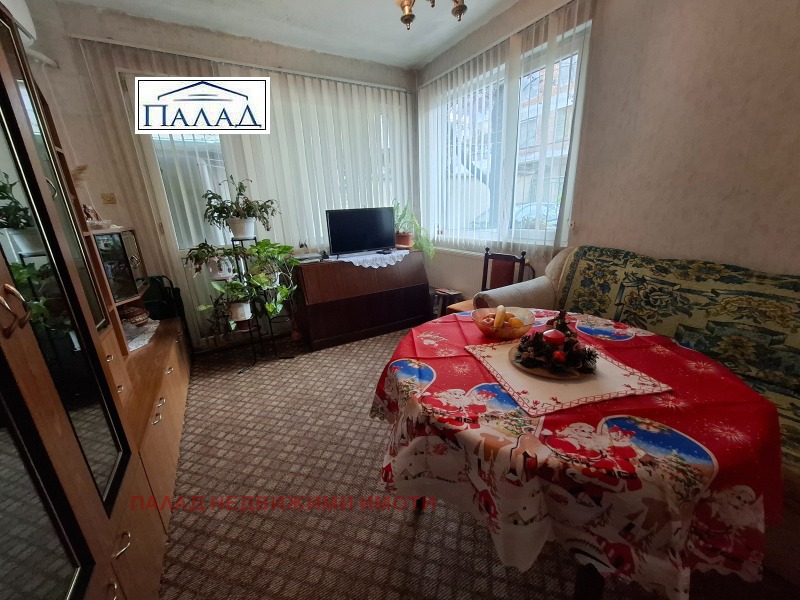 Продава ЕТАЖ ОТ КЪЩА, гр. Варна, Аспарухово, снимка 6 - Етаж от къща - 52929249