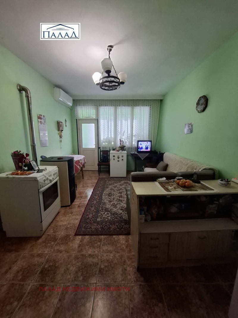 Продава ЕТАЖ ОТ КЪЩА, гр. Варна, Аспарухово, снимка 3 - Етаж от къща - 52929249