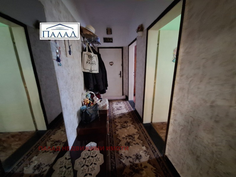 Продава ЕТАЖ ОТ КЪЩА, гр. Варна, Аспарухово, снимка 11 - Етаж от къща - 52929249