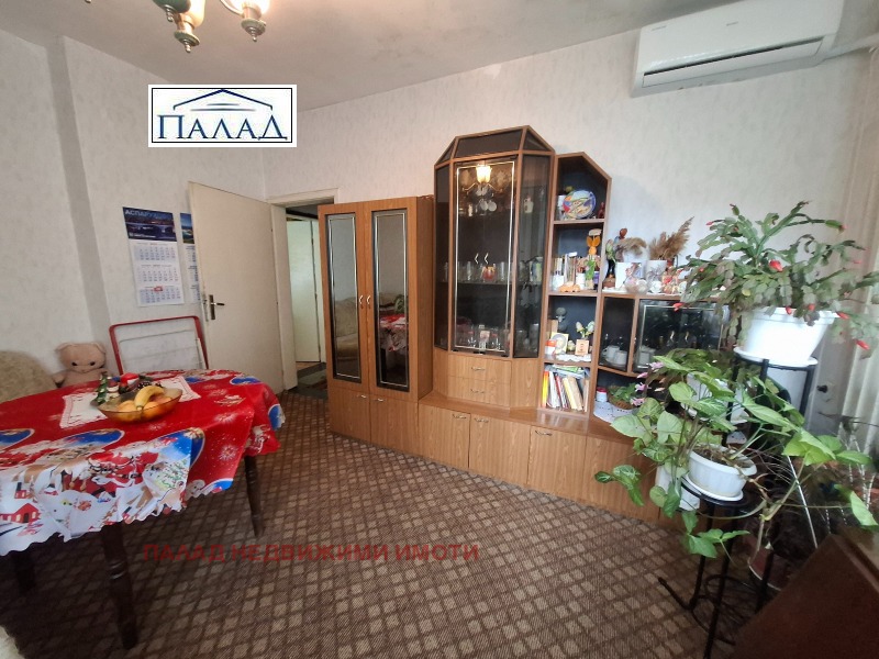 Продава ЕТАЖ ОТ КЪЩА, гр. Варна, Аспарухово, снимка 4 - Етаж от къща - 52929249