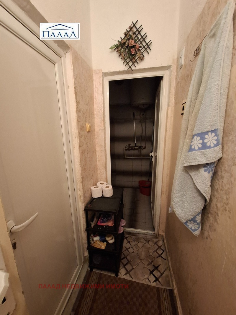 Продава ЕТАЖ ОТ КЪЩА, гр. Варна, Аспарухово, снимка 14 - Етаж от къща - 52929249