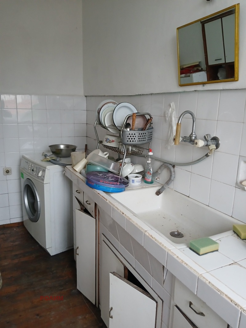 Продава ЕТАЖ ОТ КЪЩА, гр. Севлиево, област Габрово, снимка 8 - Етаж от къща - 52189097