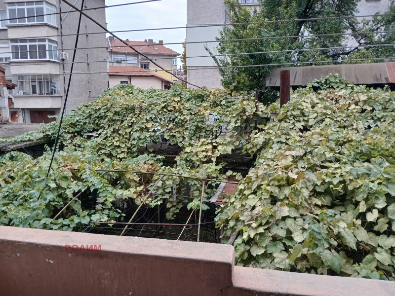 Продава ЕТАЖ ОТ КЪЩА, гр. Севлиево, област Габрово, снимка 13 - Етаж от къща - 52189097