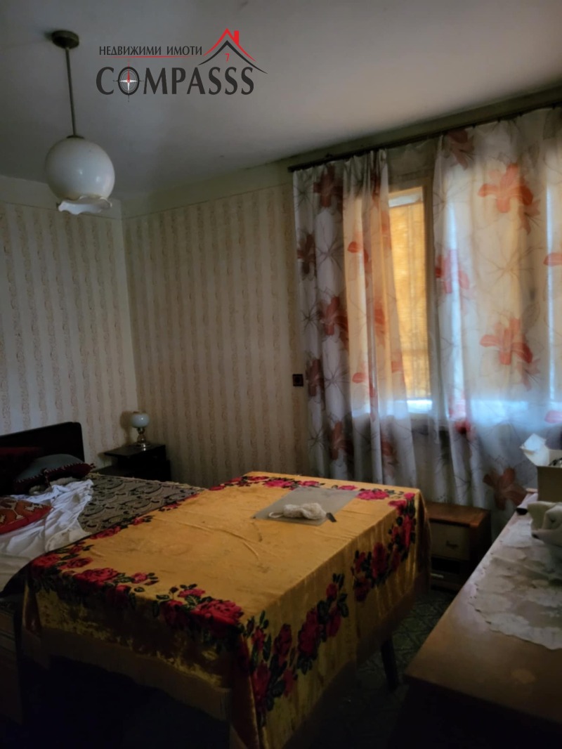 Продава КЪЩА, с. Преселенци, област Добрич, снимка 5 - Къщи - 53115453