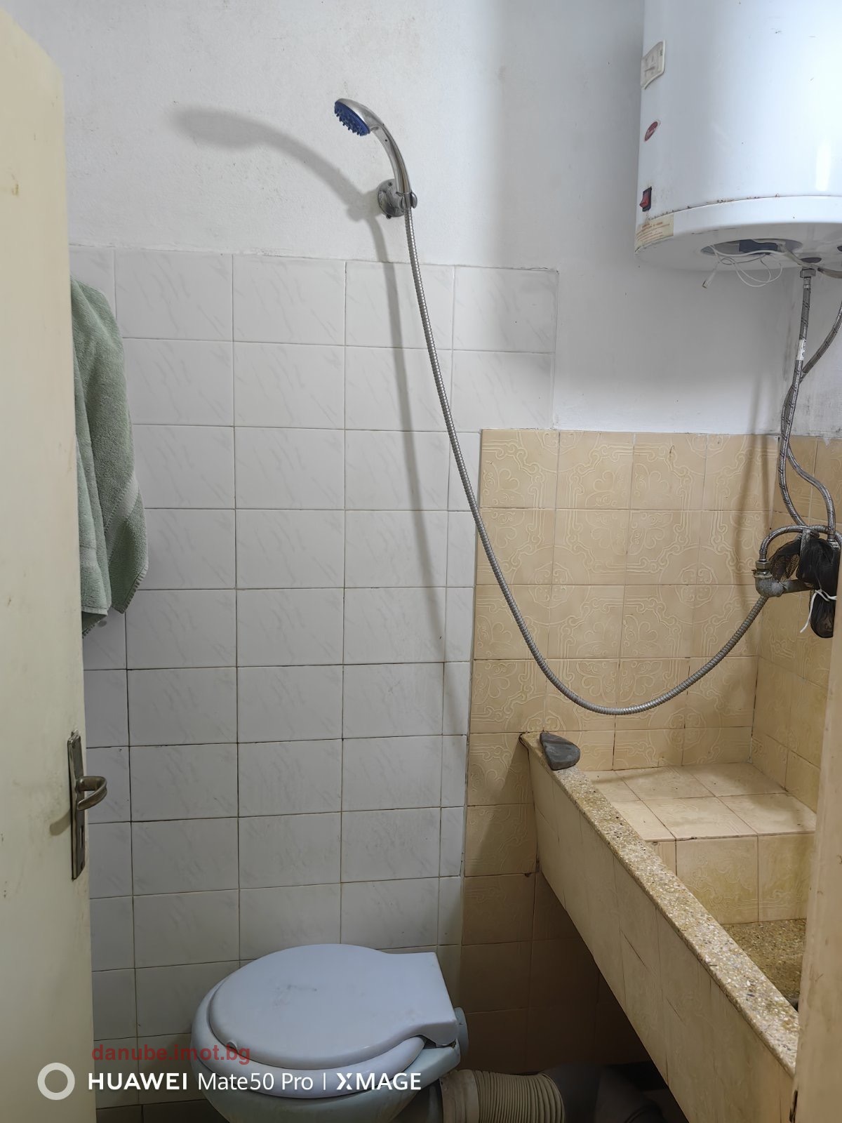 Продава МНОГОСТАЕН, гр. Русе, Родина 2, снимка 2 - Апартаменти - 53987584