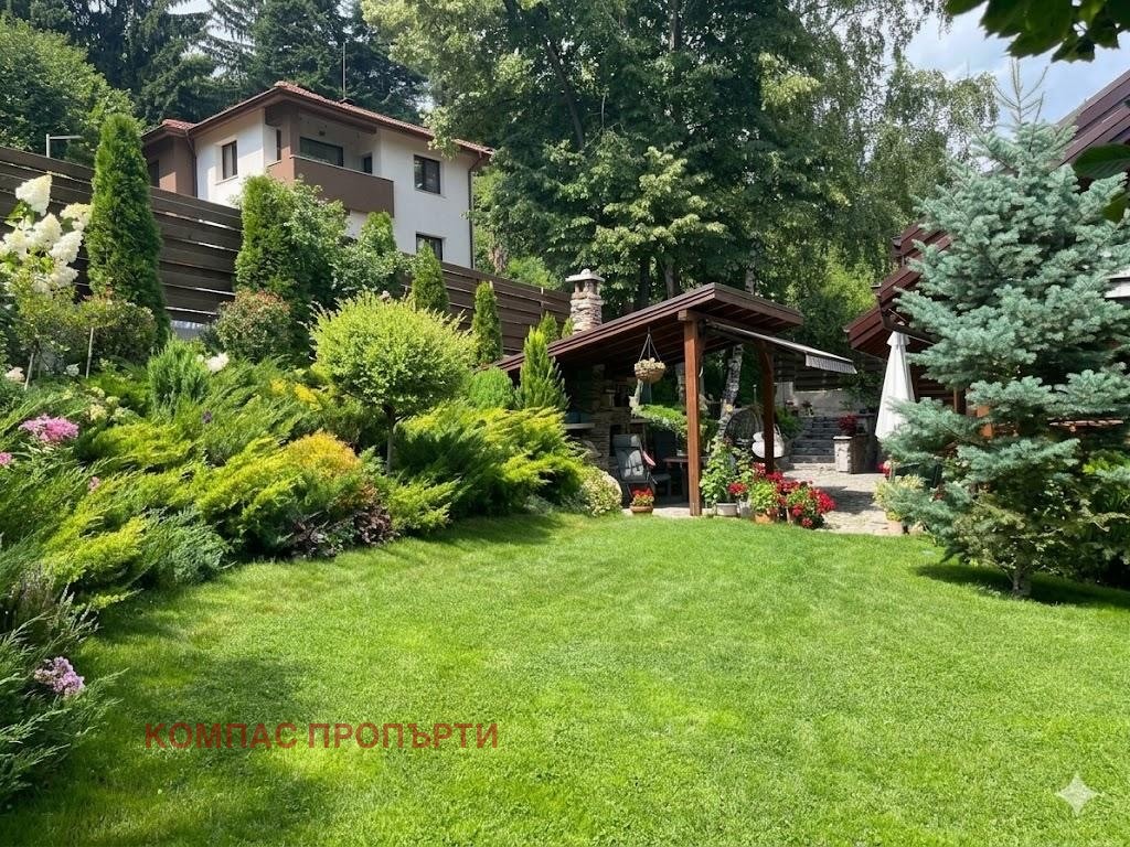 Продава КЪЩА, гр. София, с. Панчарево, снимка 2 - Къщи - 54103894