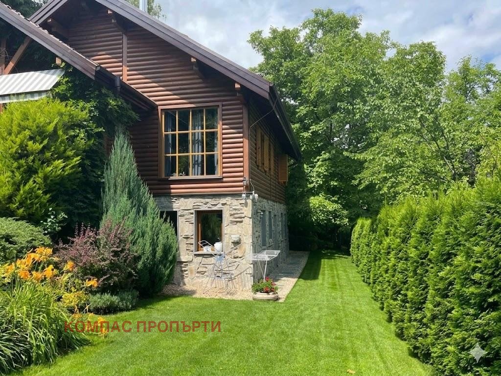 Продава КЪЩА, гр. София, с. Панчарево