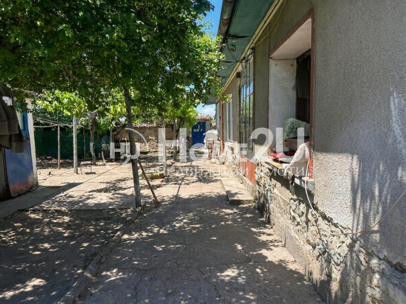 Продава КЪЩА, с. Граф Игнатиево, област Пловдив, снимка 2 - Къщи - 54884318