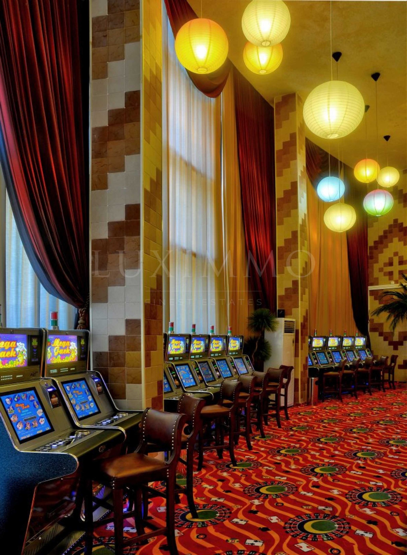 Продава ТЪРГОВСКИ КОМПЛЕКС | Imot.bg — изображение 8