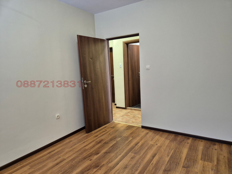 Продава  3-стаен град Велико Търново , Акация , 97 кв.м | 29397060 - изображение [11]