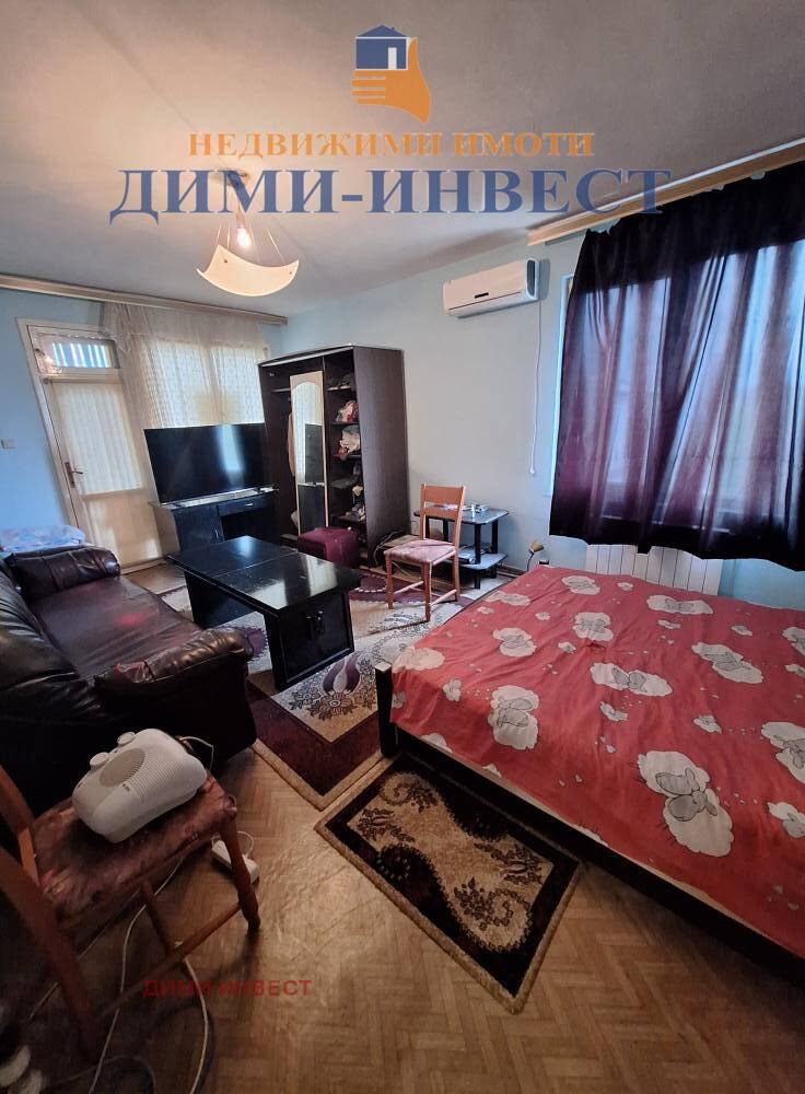 Продава 4-СТАЕН, гр. Добрич, Градска болница