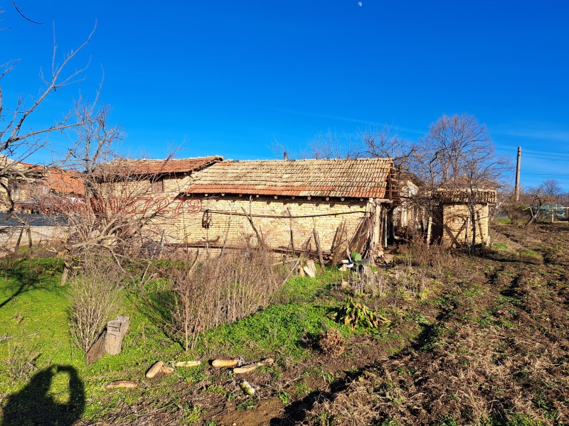 Продава КЪЩА, с. Медовина, област Търговище, снимка 5 - Къщи - 53271086