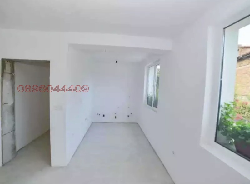 Продава КЪЩА, гр. Русе, Средна кула, снимка 3 - Къщи - 53593423