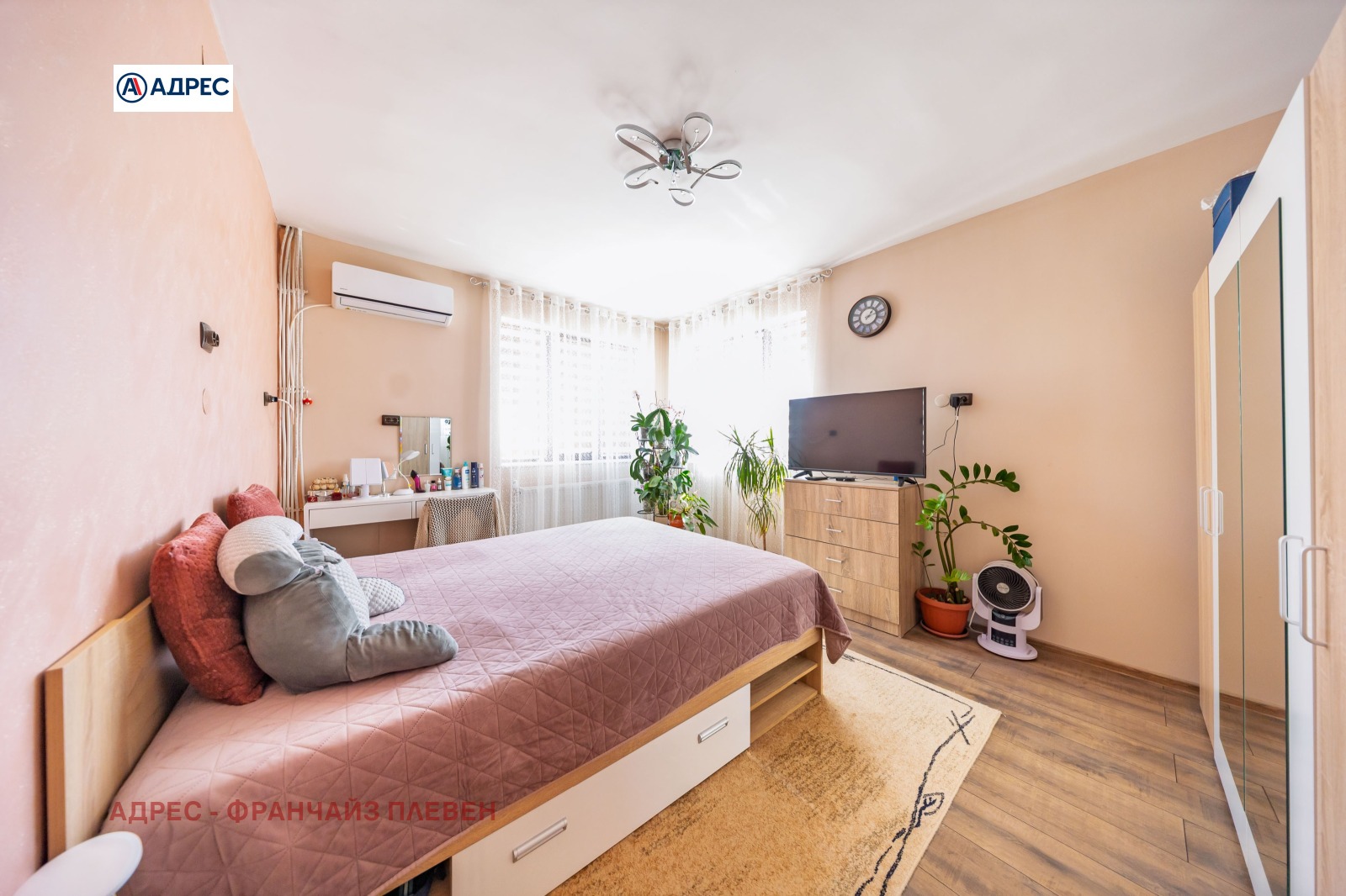 Продава КЪЩА, с. Чирен, област Враца, снимка 10 - Къщи - 54189177